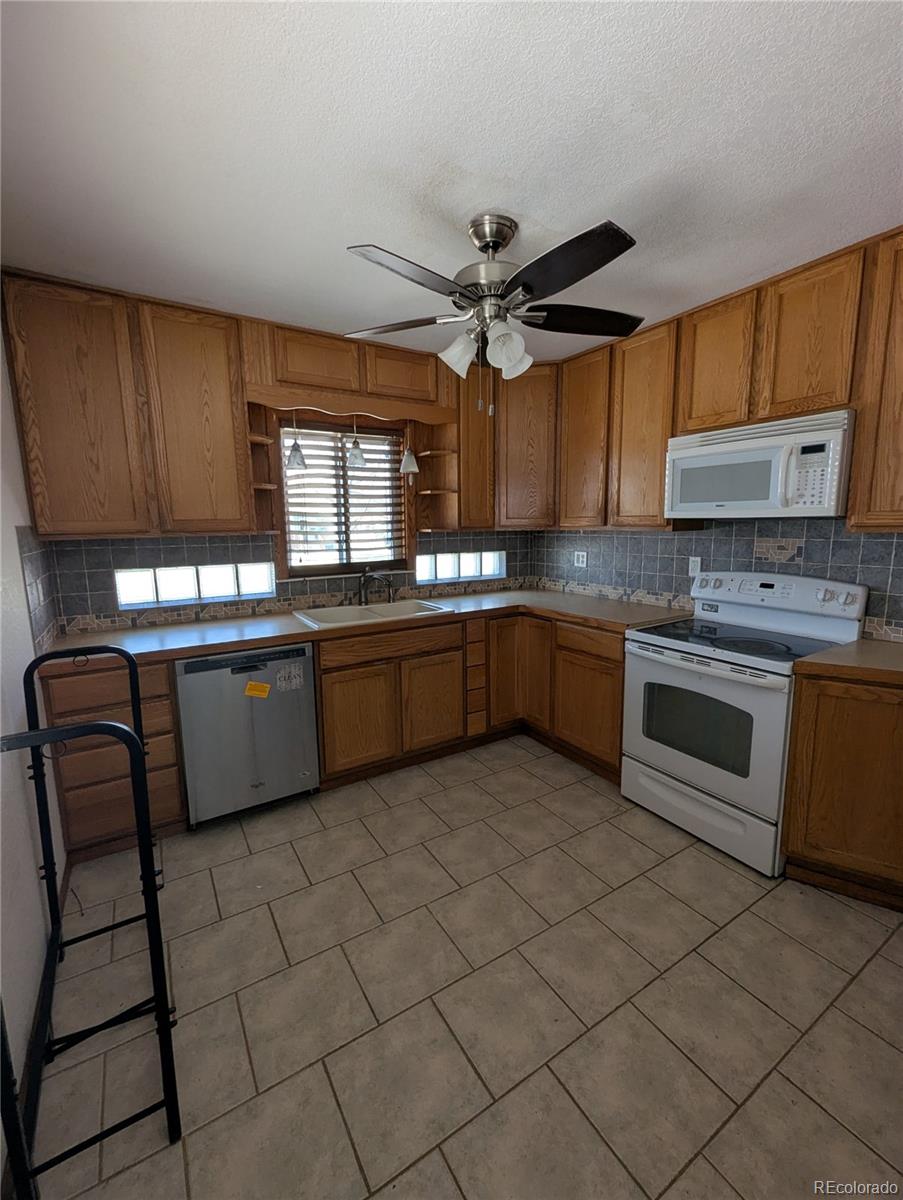 630 Walnut Street Fort Morgan, CO 80701 - Photo 17 of 34