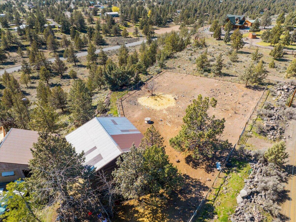 16702 Southwest Steelhead Road Terrebonne, OR 97760 - Photo 39 of 47 1 of 2 pastures