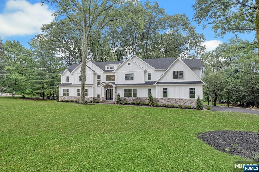 263 Arbor Road Franklin Lakes, NJ 07417 - Photo 2 of 49