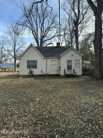 $65,000 | 402 West Jefferson Avenue, Greenwood, MS 38930
