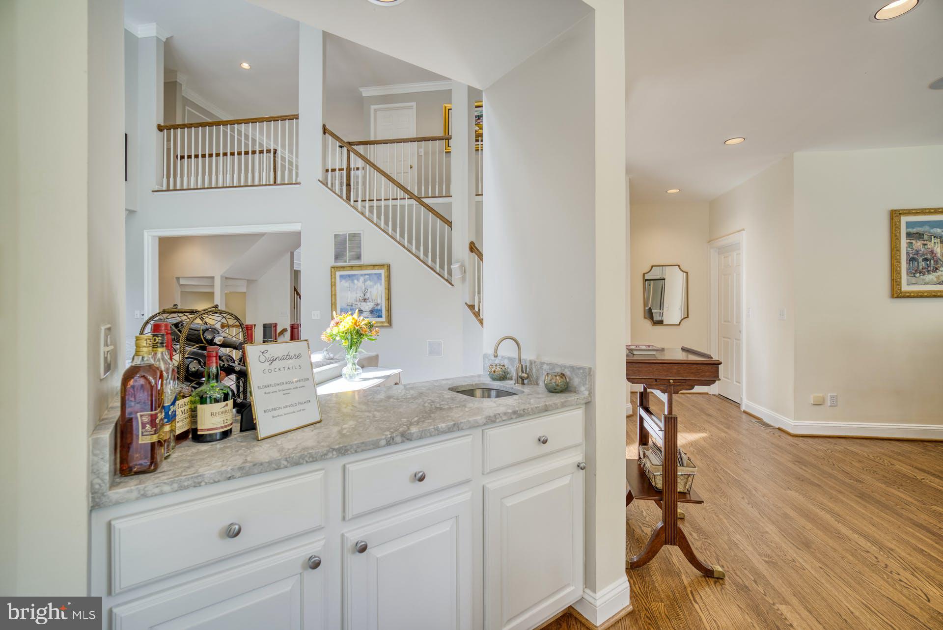 8704 Brickyard Road Potomac, MD 20854 - Photo 16 of 53 Bar