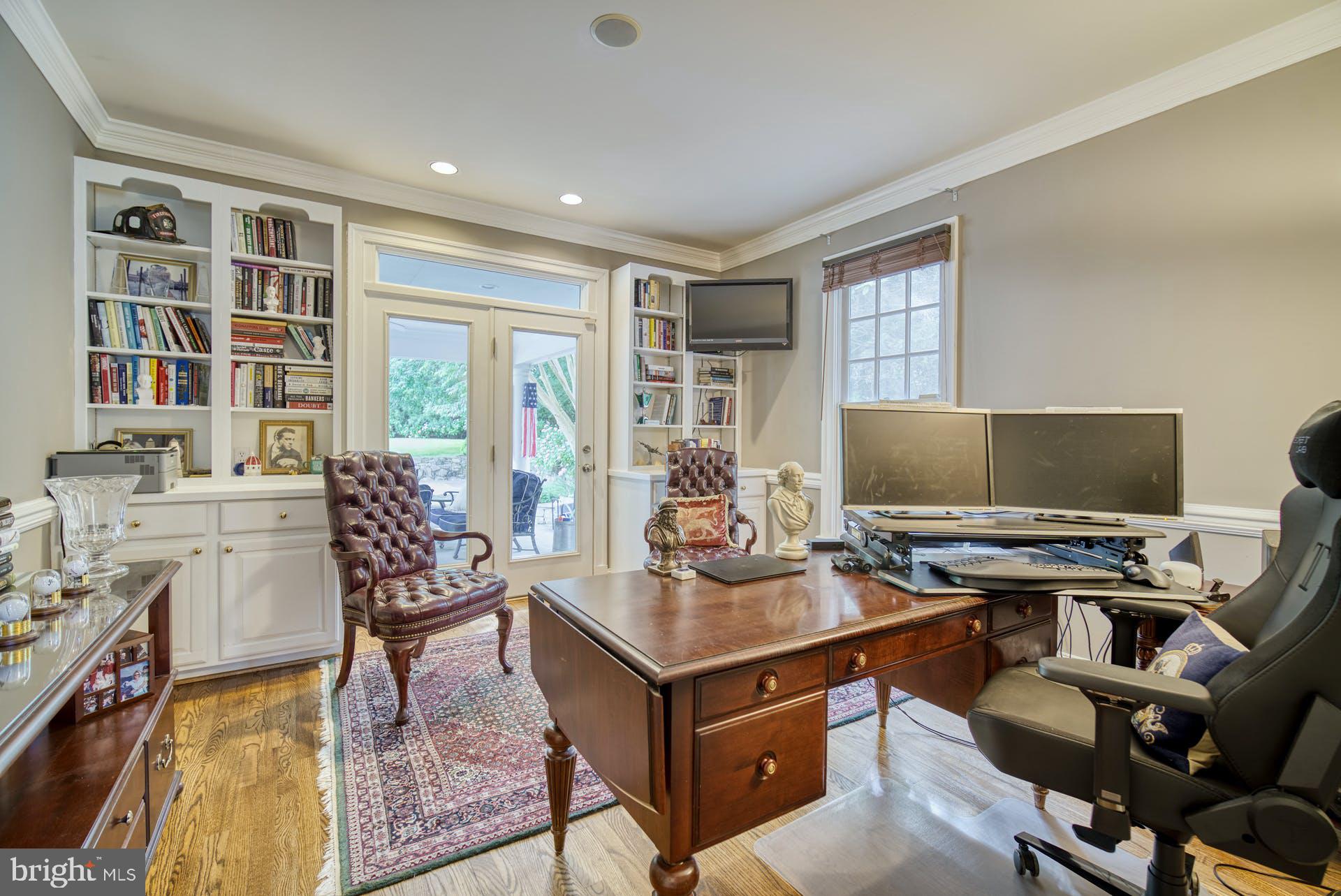 8704 Brickyard Road Potomac, MD 20854 - Photo 20 of 53 Office