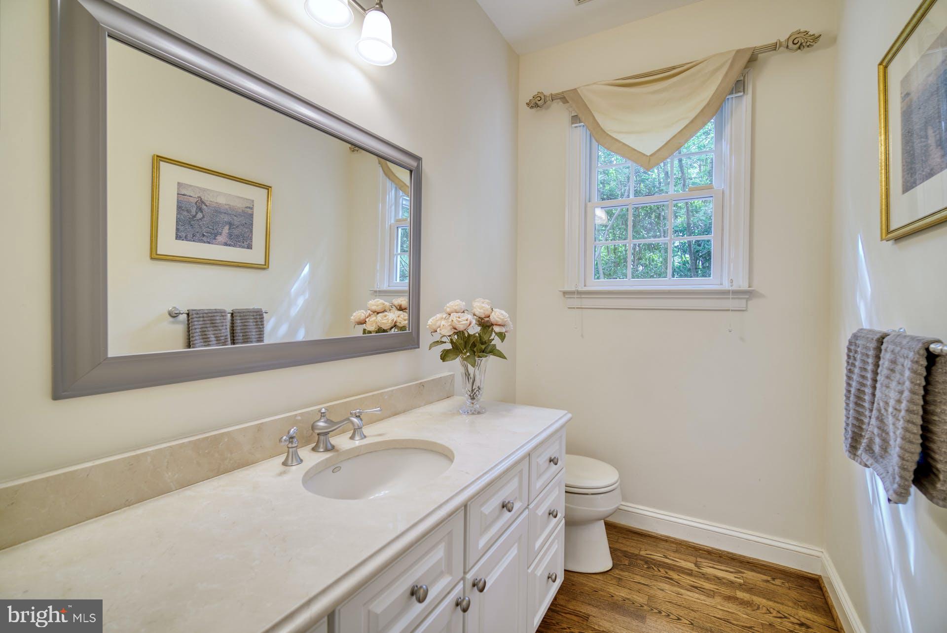 8704 Brickyard Road Potomac, MD 20854 - Photo 21 of 53 Powder Room