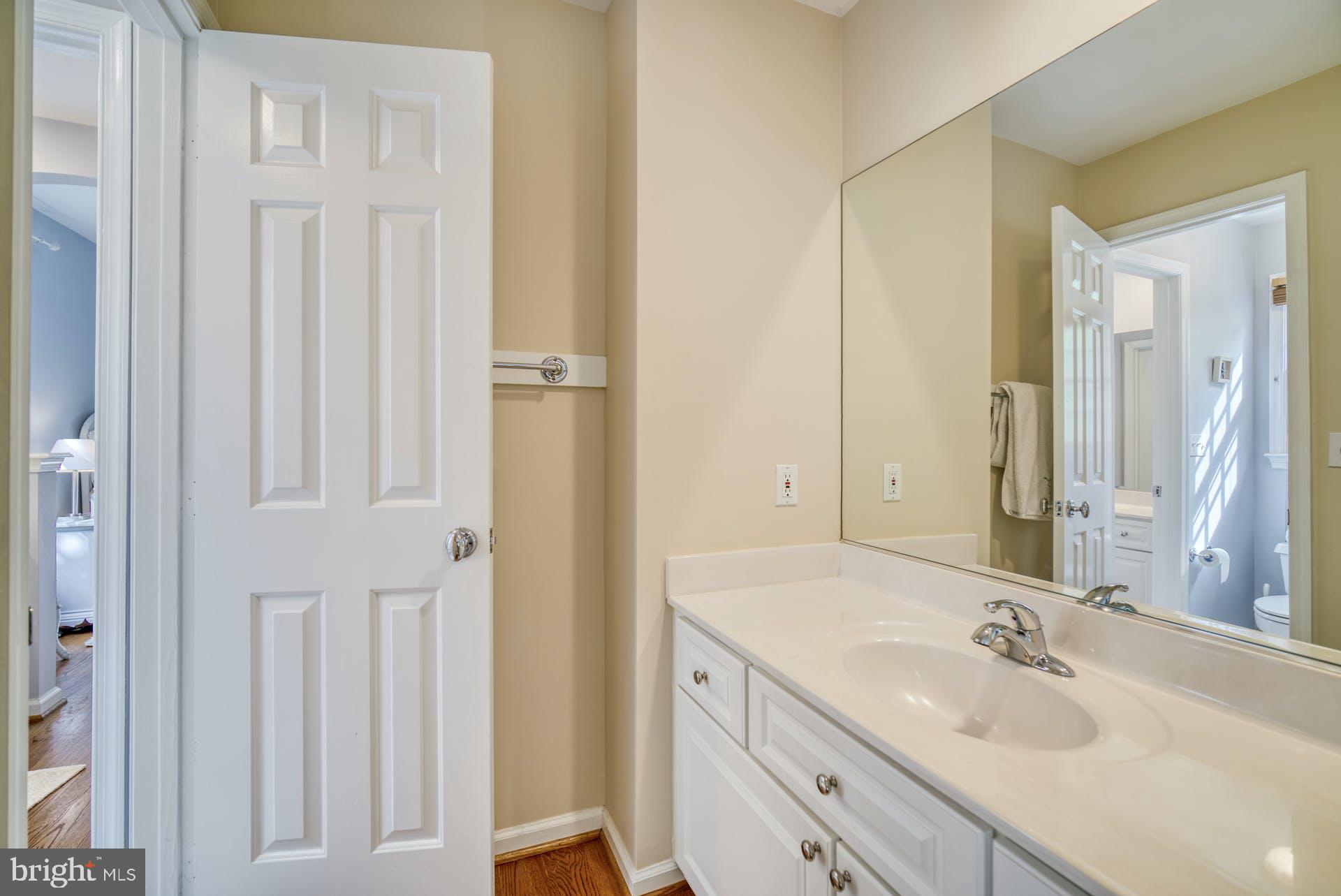 8704 Brickyard Road Potomac, MD 20854 - Photo 33 of 53 Bathroom 3