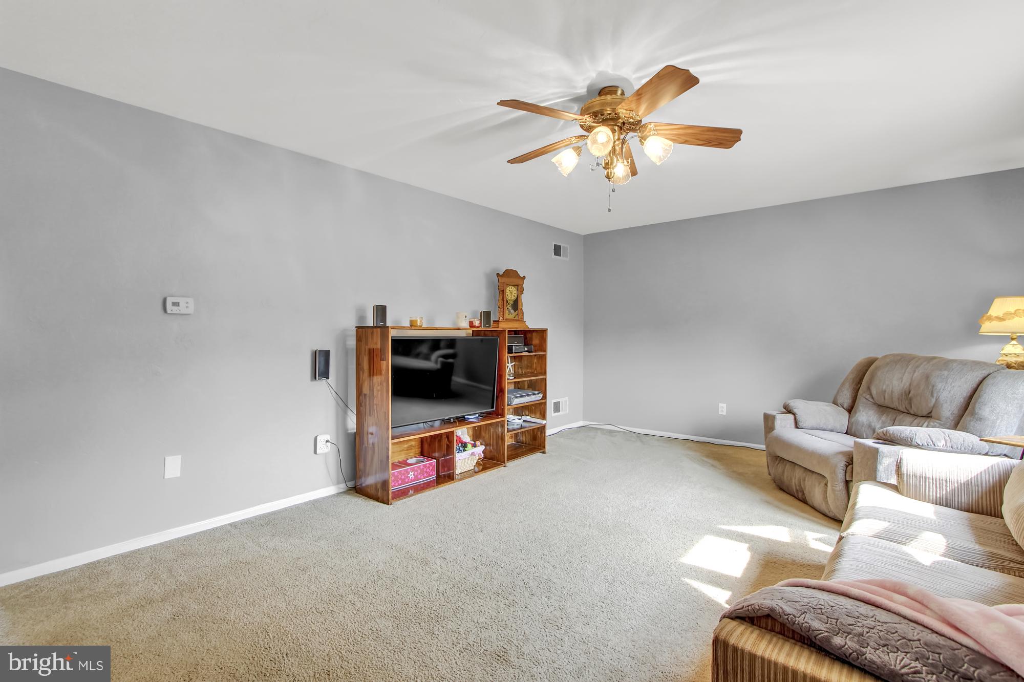 33 Pinewood Circle Hanover, PA 17331 - Photo 3 of 28 Gallery Image 3