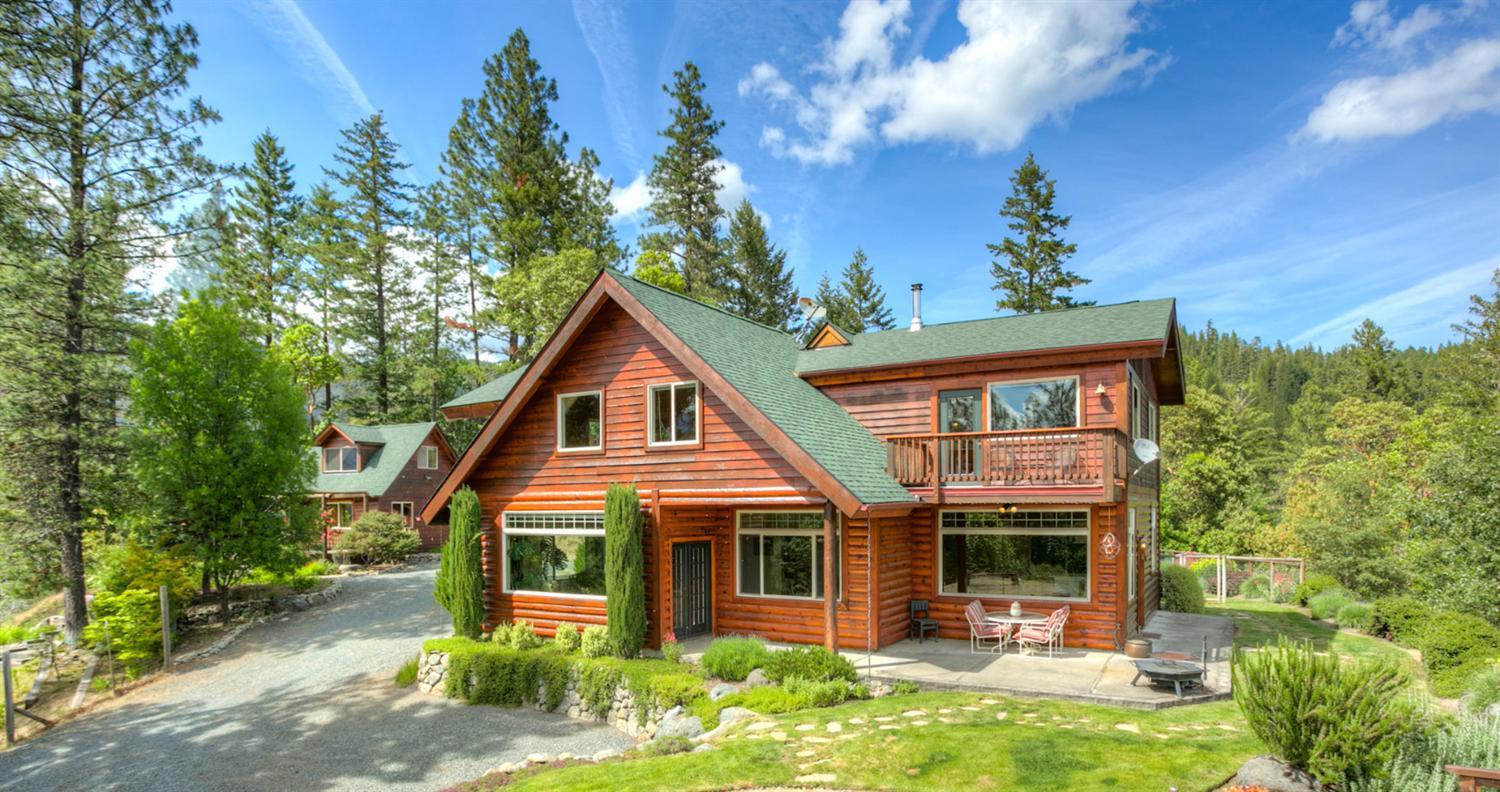 982 Kincaid Road Williams, OR 97544 - Photo 1 of 35 Primary Photo