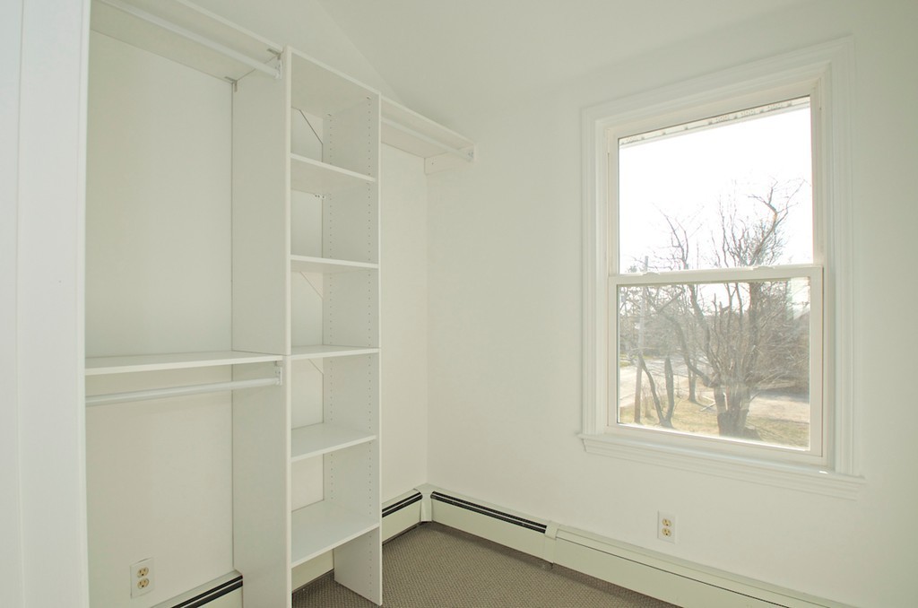 29 Hatherly Road Scituate, MA 02066 - Photo 21 of 29 a view of an empty room with a window
