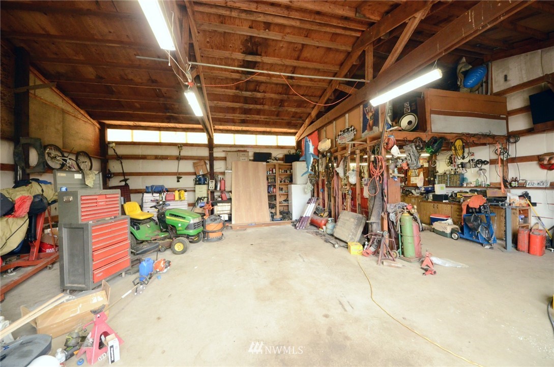16529 Case Road Southwest Rochester, WA 98579 - Photo 34 of 40