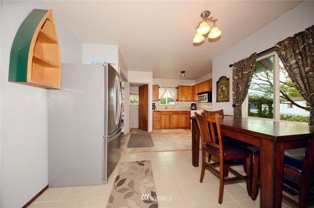 16529 Case Road Southwest Rochester, WA 98579 - Photo 7 of 40