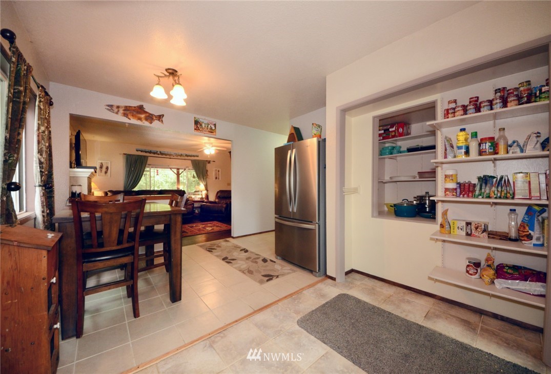 16529 Case Road Southwest Rochester, WA 98579 - Photo 8 of 40