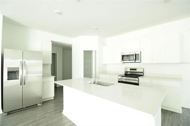 $2,300 | 16617 Northwest 144 Street, Alachua, FL 32615