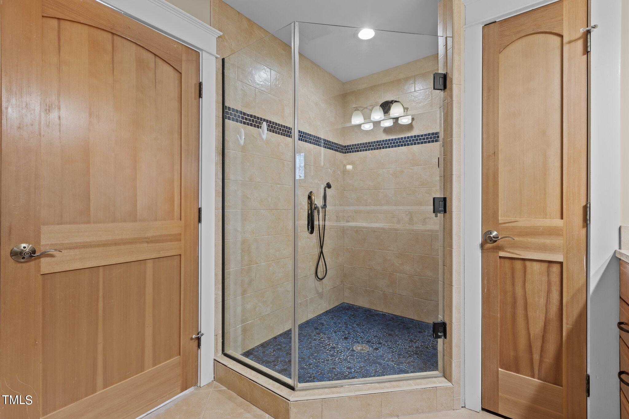 4917 Erwin Road Durham, NC 27705 - Photo 30 of 65 30-web-or-mls-IMGL1998