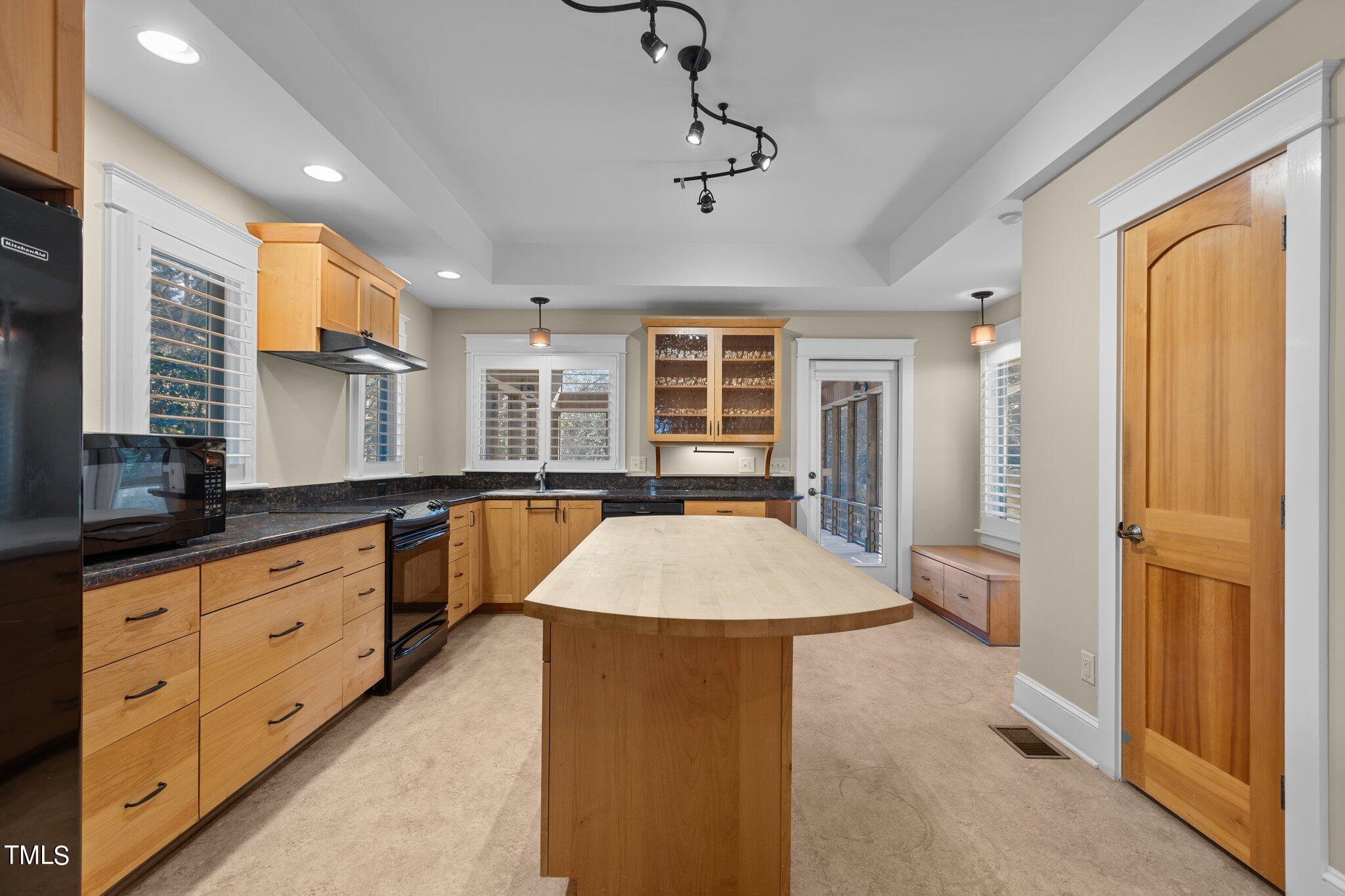 4917 Erwin Road Durham, NC 27705 - Photo 5 of 65 5-web-or-mls-IMGL1920