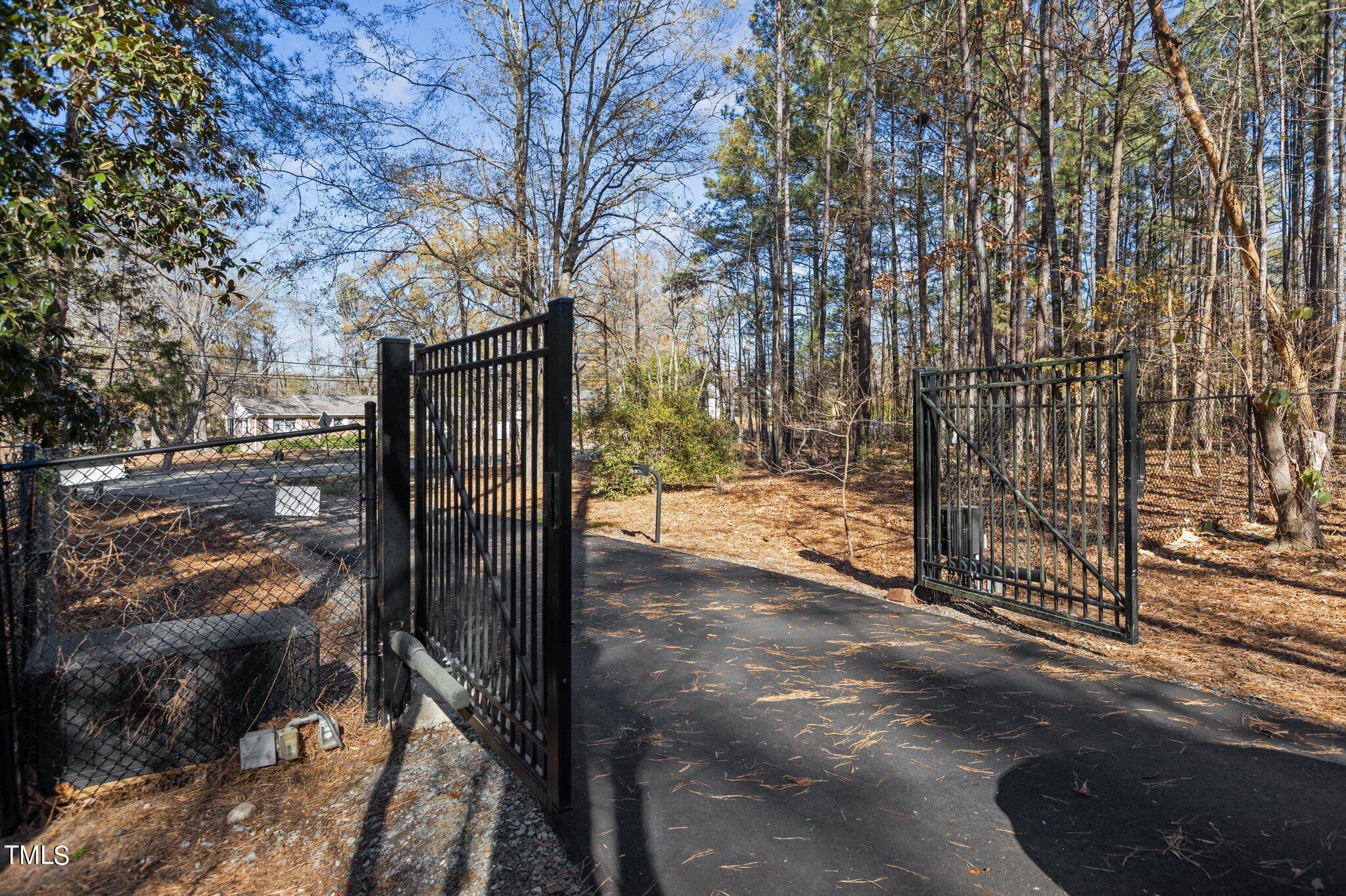 4917 Erwin Road Durham, NC 27705 - Photo 57 of 65 58-web-or-mls-IMGL2046