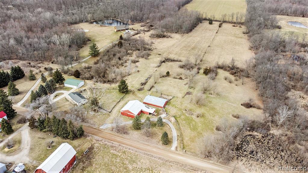 2609 East Allen Road Howell, MI 48855 - Photo 46 of 54
