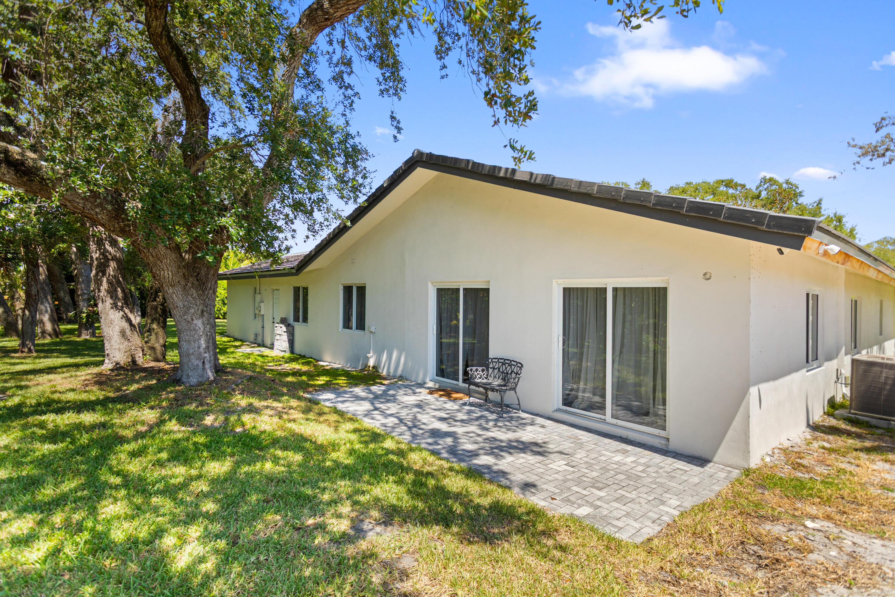 1050 Southwest 1st Street Boca Raton, FL 33486 - Photo 39 of 41 585A9716