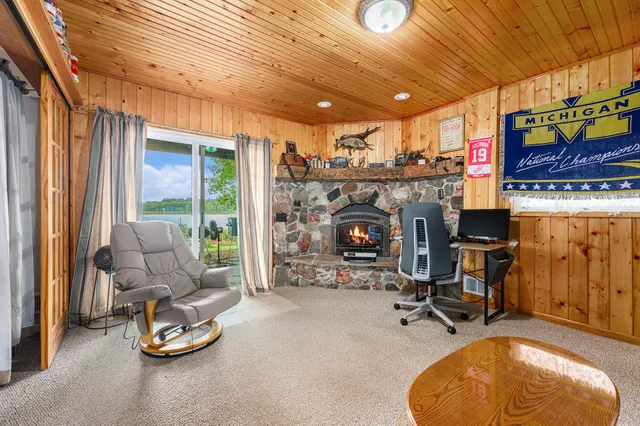 $465,000 | 11681 Scott Park Road, Delton, MI 49046