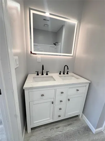 $238,000 | 303 Redbud Road, Vandalia, MO 63382