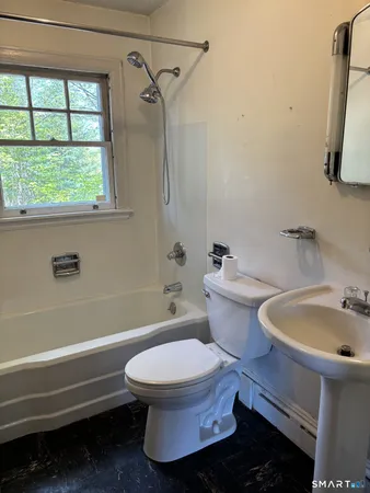 $225,000 | 18 Norton Road, East Windsor, CT 06016