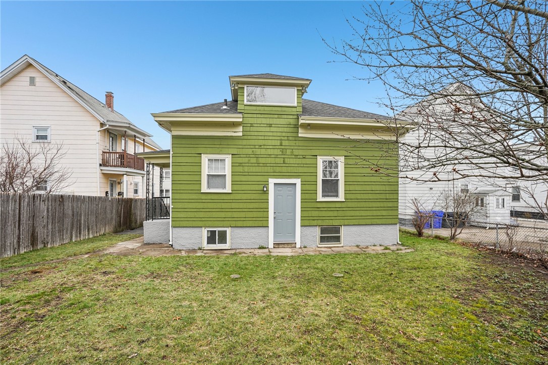 41 Cato Avenue Pawtucket, RI 02860 - Photo 36 of 37