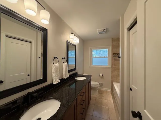 $449,900 | 6936 North Braeburn Lane, Glendale, WI 53209