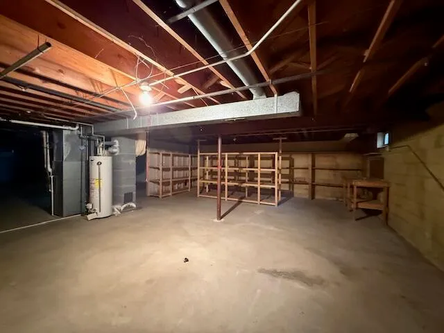 $449,900 | 6936 North Braeburn Lane, Glendale, WI 53209