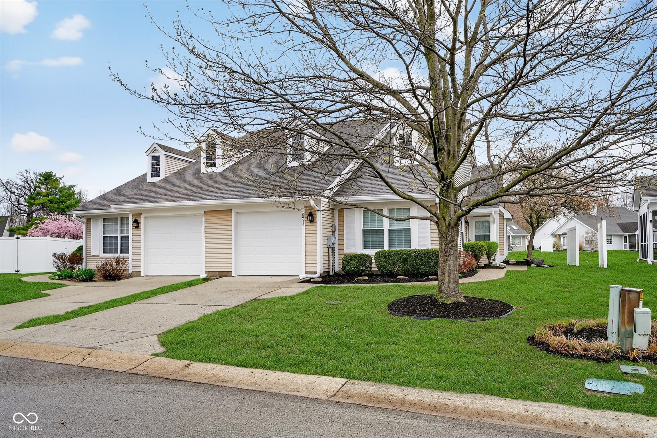 8999 Kiser Point Indianapolis, IN 46256 - Photo 2 of 25