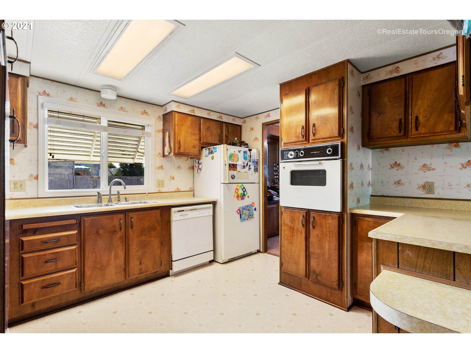 306 Rosedell Street Amity, OR 97101 - Photo 5 of 32 Gallery Image 5