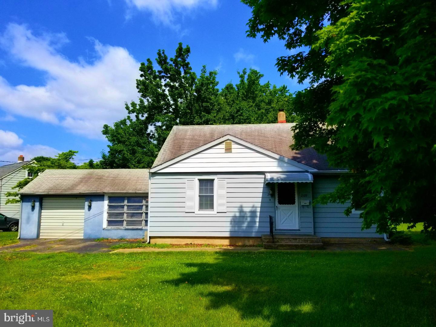 209 East Evesham Road Runnemede, NJ 08078 - Photo 1 of 24