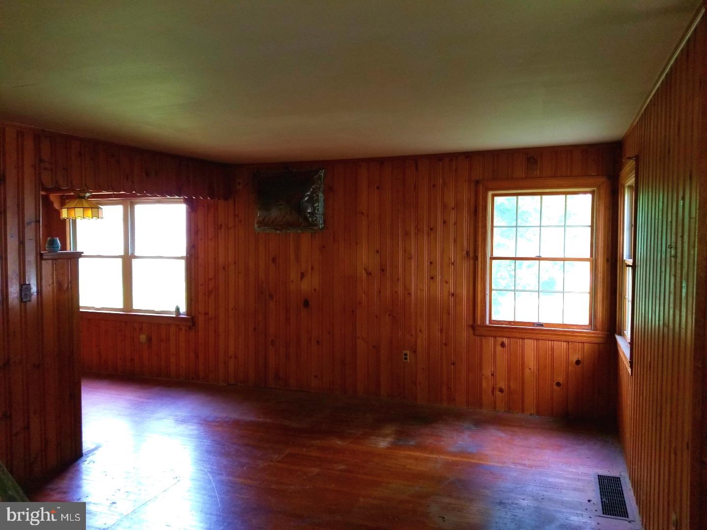 209 East Evesham Road Runnemede, NJ 08078 - Photo 4 of 24