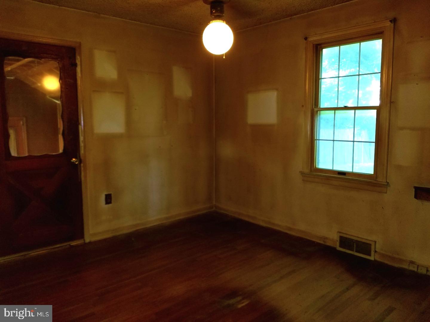 209 East Evesham Road Runnemede, NJ 08078 - Photo 9 of 24