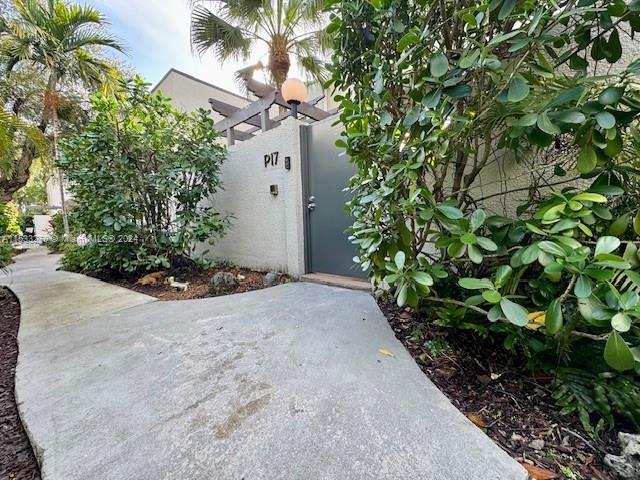 4700 Southwest 67th Avenue, Unit P17 Miami, FL 33155 - Photo 6 of 35