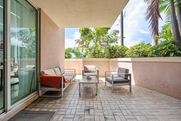 $6,890 | 17555 Atlantic Boulevard, Unit 508, Sunny Isles Beach, FL 33160