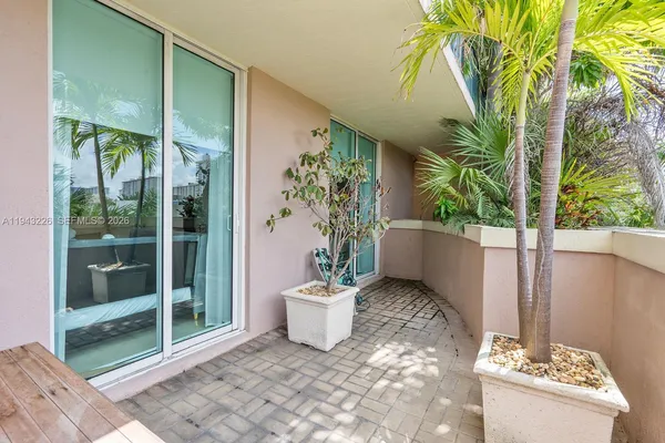 $6,890 | 17555 Atlantic Boulevard, Unit 508, Sunny Isles Beach, FL 33160