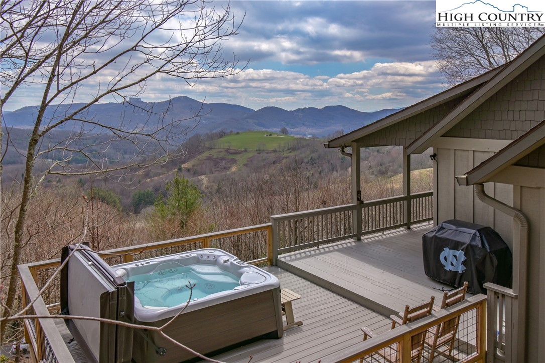 923 Fox Meadow Road Banner Elk, NC 28604 - Photo 16 of 48 Gallery Image 16