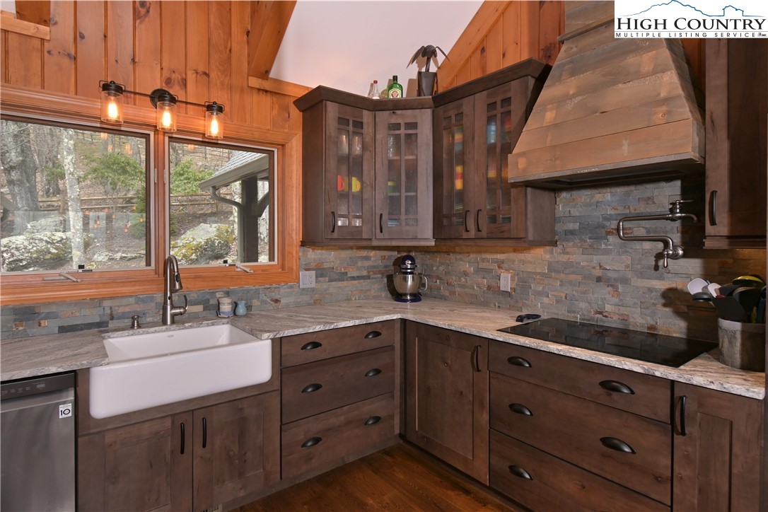 923 Fox Meadow Road Banner Elk, NC 28604 - Photo 20 of 48 Gallery Image 20