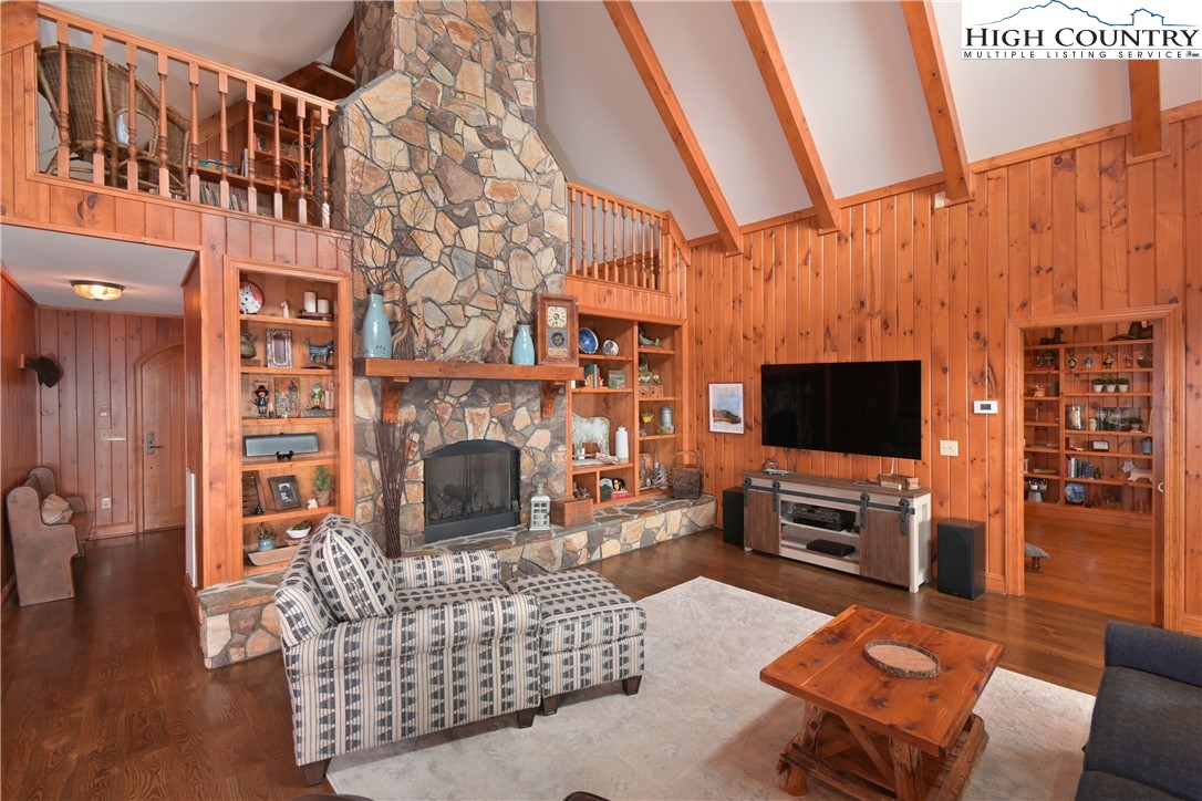 923 Fox Meadow Road Banner Elk, NC 28604 - Photo 10 of 48 Gallery Image 10