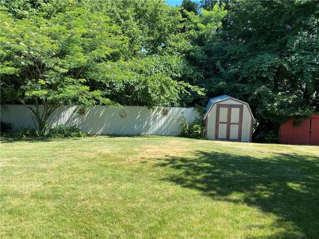 647 Highview Road Pittsburgh, PA 15234 - Photo 5 of 14