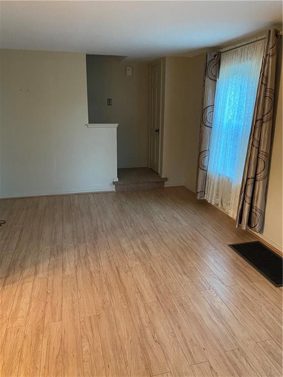 647 Highview Road Pittsburgh, PA 15234 - Photo 6 of 14