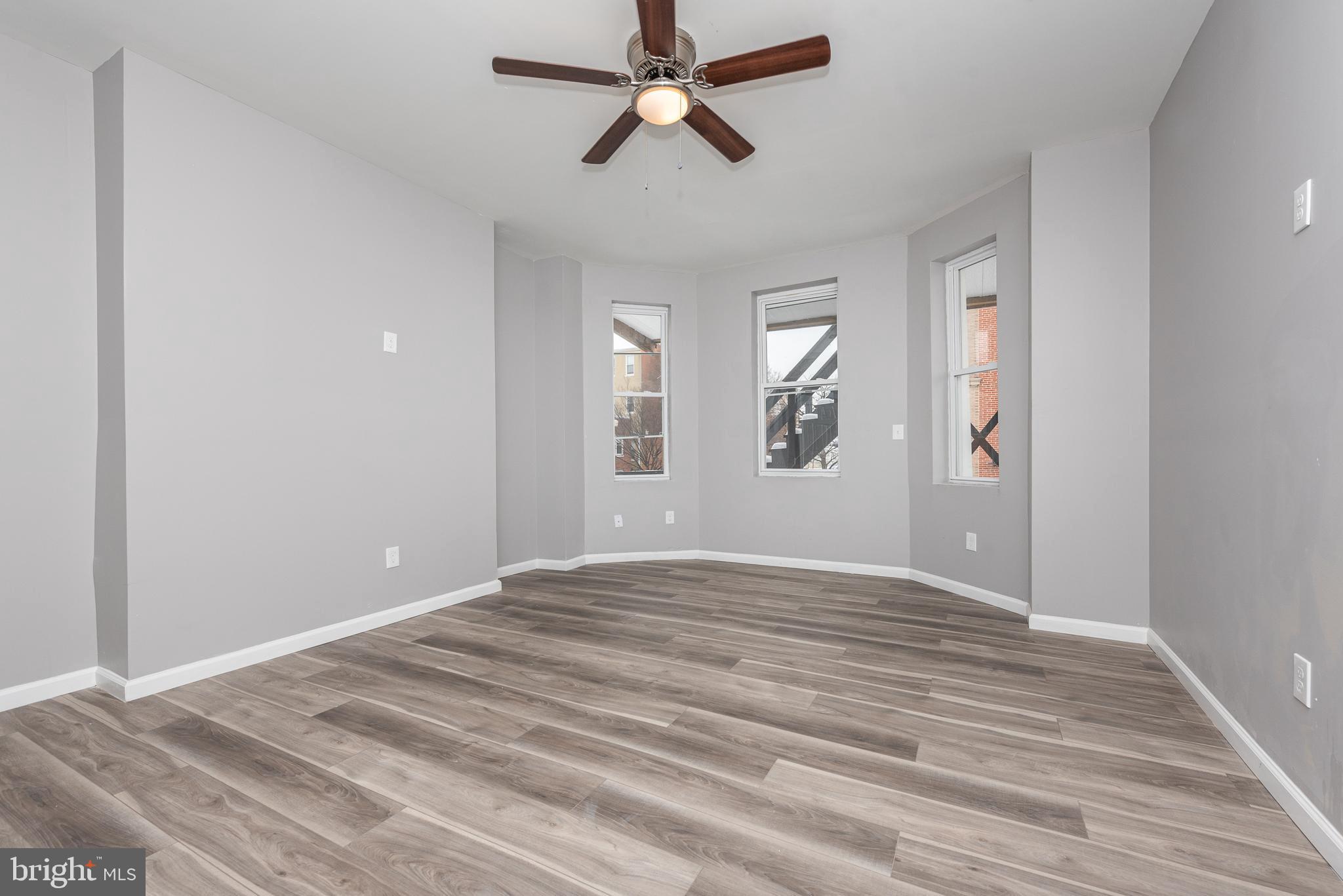 2143 Druid Hill Avenue Baltimore, MD 21217 - Photo 11 of 25