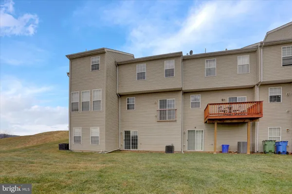 $244,900 | 164 Bruaw Drive, York, PA 17406