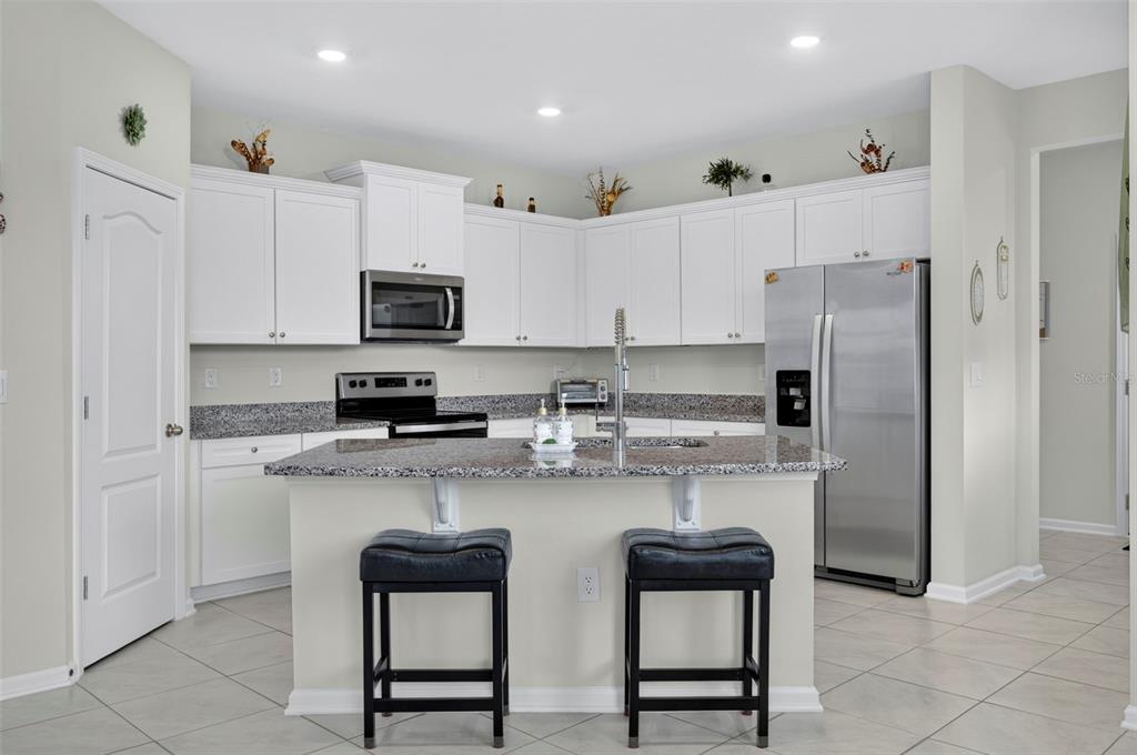 122 Redbud Road Palm Coast, FL 32137 - Photo 2 of 48
