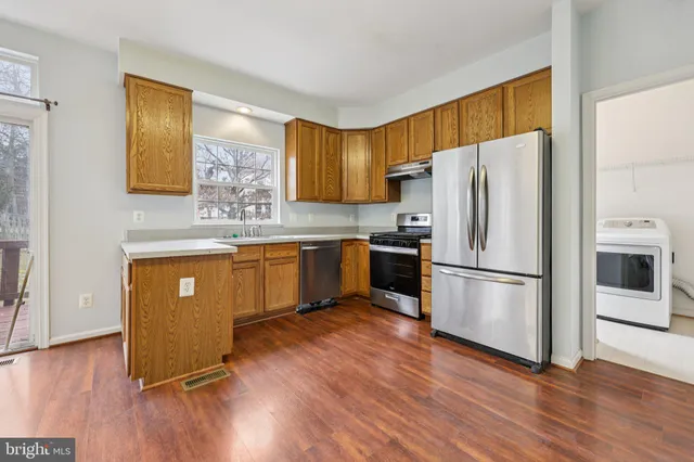 $650,000 | 12151 Hayfield Court, Bristow, VA 20136