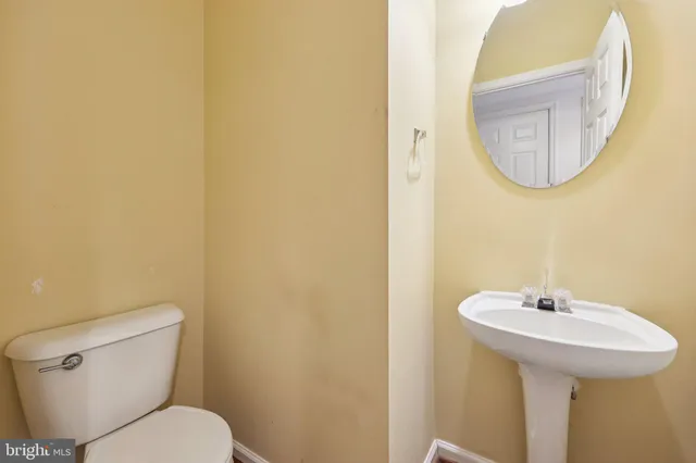 $650,000 | 12151 Hayfield Court, Bristow, VA 20136