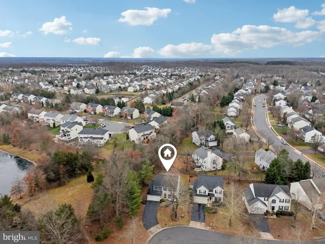 $650,000 | 12151 Hayfield Court, Bristow, VA 20136