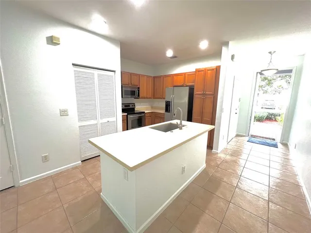 $2,600 | 8720 Cypress Walk Court, Unit 8720, Tamarac, FL 33321