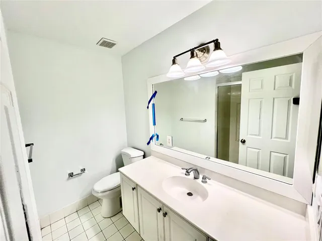 $2,600 | 8720 Cypress Walk Court, Unit 8720, Tamarac, FL 33321