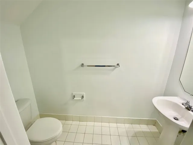a bathroom with a toilet