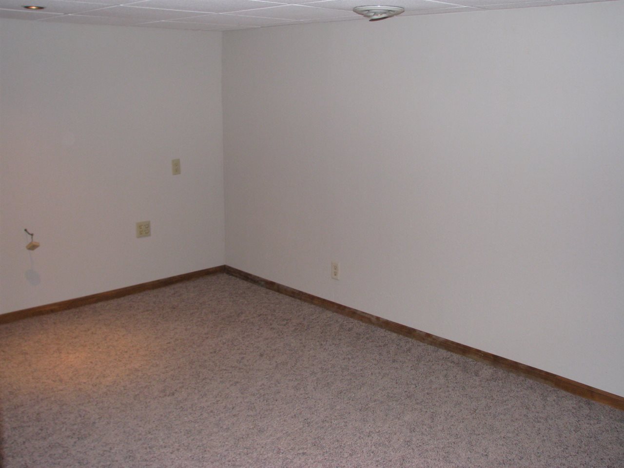 12477 North Gate Road Roscoe, IL 61073 - Photo 13 of 21 Gallery Image 13