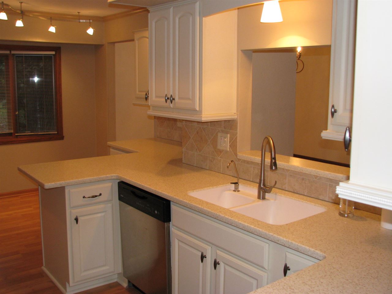 12477 North Gate Road Roscoe, IL 61073 - Photo 5 of 21 Gallery Image 5